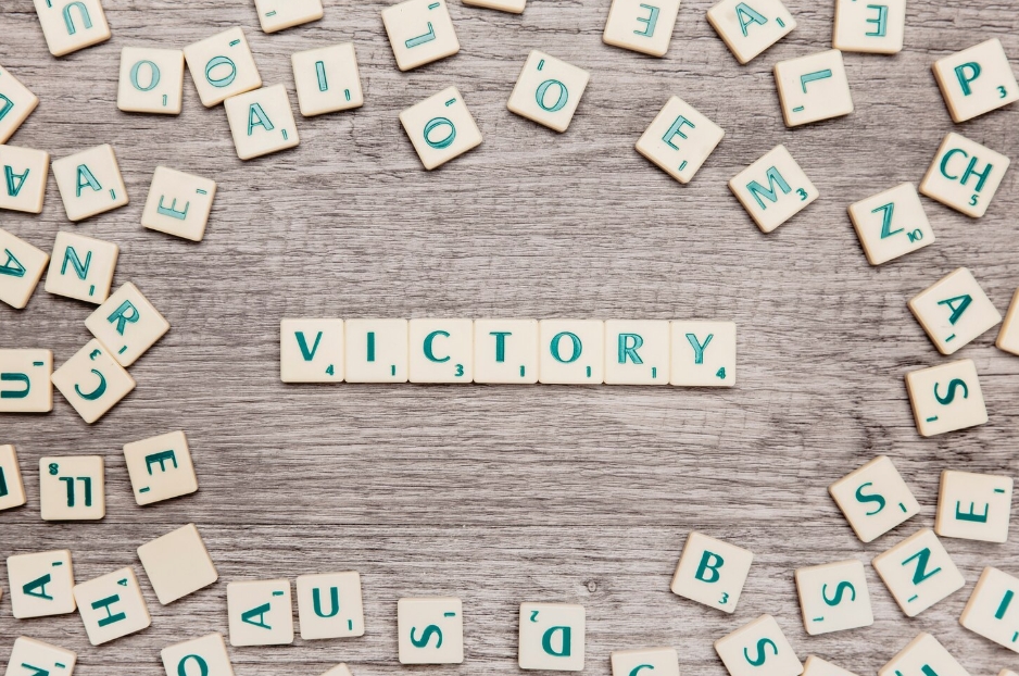 buscador de palabras con letras